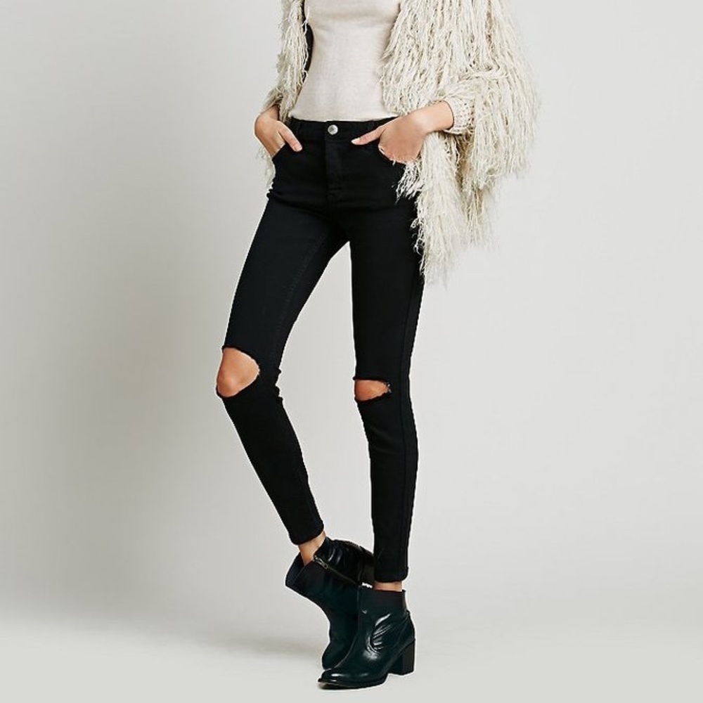 Free People Destroyed Knee Skinny Jeans